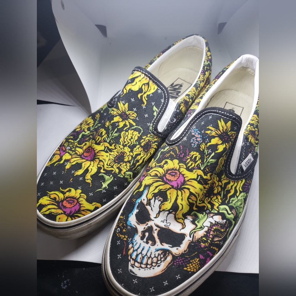 NWOT VANS